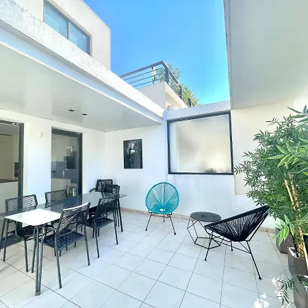 Luxurious Two Bedrooms With Terrace *