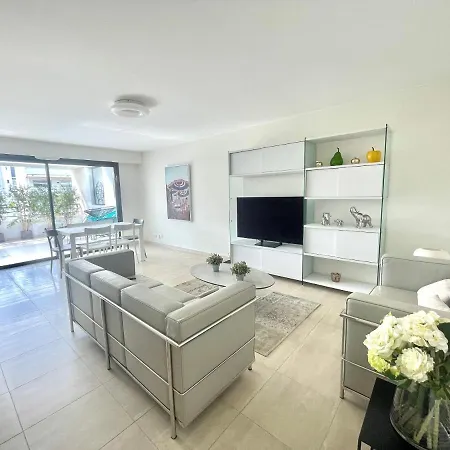 Luxurious Two Bedrooms With Terrace * Κάννες