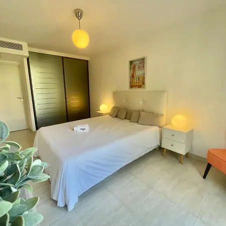 Appartement Luxurious Two Bedrooms With Terrace *
