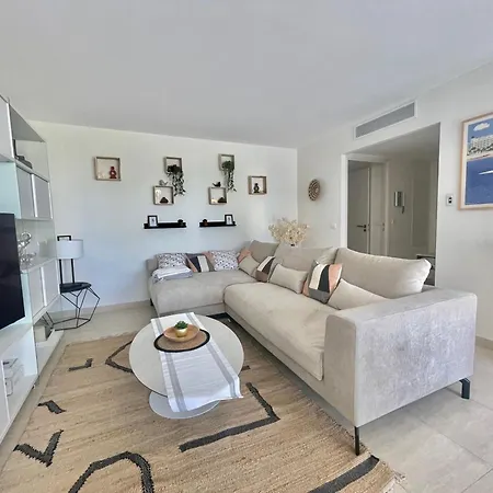 Luxurious Two Bedrooms With Terrace Cannes